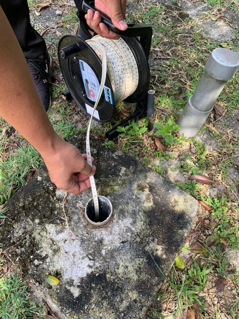 Groundwater standpipe monitoring using a water-level dipper